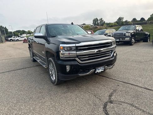 Used 2017 Chevrolet Silverado 1500 High Country AWD/4WD image 3