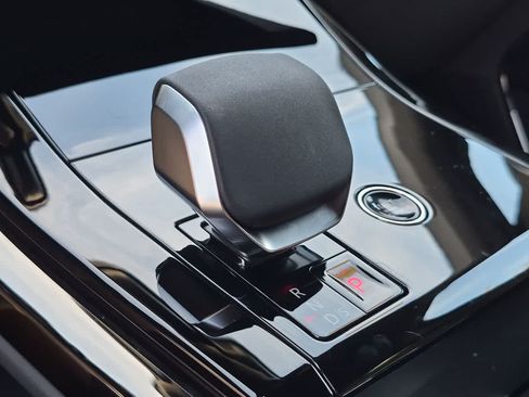 Used 2025 Land Rover Range Rover Sport Dynamic SE AWD/4WD image 33