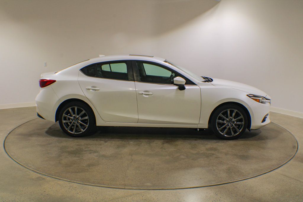 Used 2018 MAZDA MAZDA3 Grand Touring FWD image 6