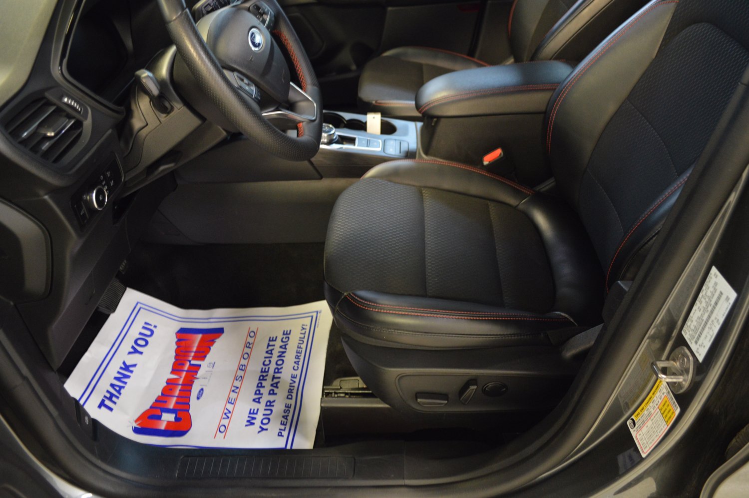 Used 2025 Ford Escape ST-Line Select AWD/4WD image 15
