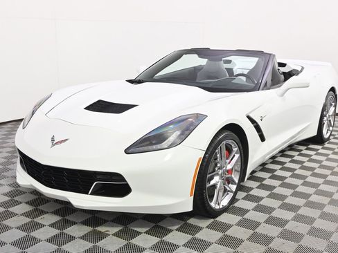 Used 2014 Chevrolet Corvette Z51 w/ 3LT Preferred Equipment Group image 11