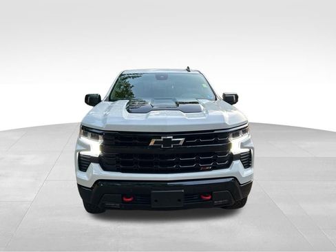 Used 2024 Chevrolet Silverado 1500 LT Trail Boss w/ Convenience Package II AWD/4WD image 9