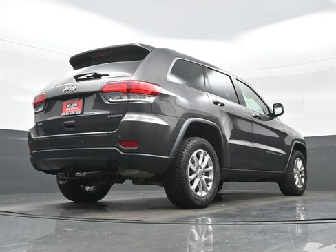 Used 2021 Jeep Grand Cherokee Laredo w/ Security & Convenience Group AWD/4WD image 29