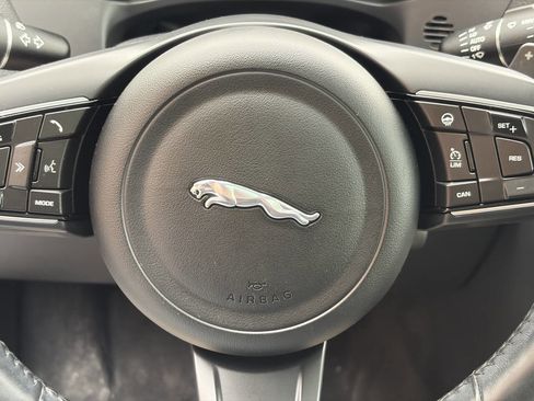Used 2018 Jaguar F-PACE Premium AWD/4WD image 30