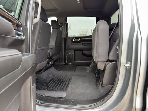 Used 2025 Chevrolet Silverado 1500 LT AWD/4WD image 36