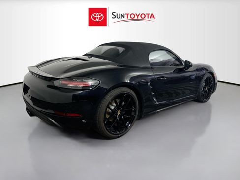 Used 2024 Porsche 718 Boxster RWD image 4