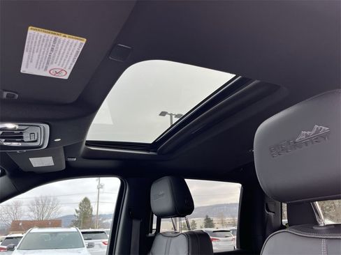 Certified 2022 Chevrolet Silverado 3500 High Country w/ Z71 Off-Road Package image 19