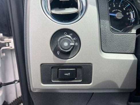 Used 2012 Ford F150 Lariat w/ Lariat Chrome Pkg AWD/4WD image 23