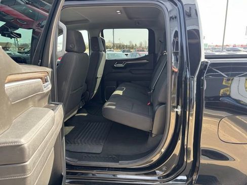 Used 2025 Chevrolet Silverado 1500 LT image 23