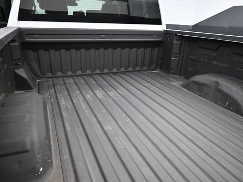 Used 2024 Chevrolet Silverado 2500 LTZ w/ LTZ Convenience Package image 14