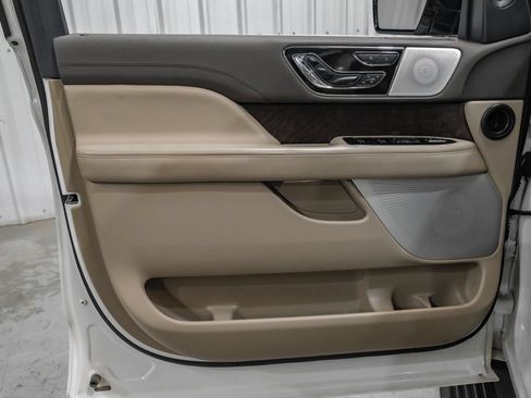 Used 2022 Lincoln Navigator L Reserve AWD/4WD image 44