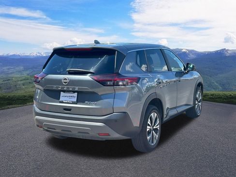 Used 2023 Nissan Rogue SV AWD/4WD image 5