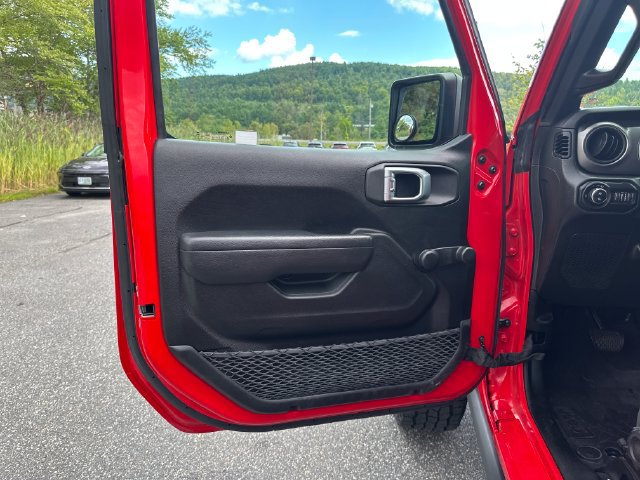 Used 2022 Jeep Gladiator Sport AWD/4WD image 10