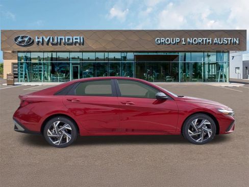 New 2025 Hyundai Elantra Sport image 4