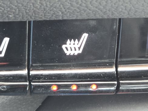 Used 2022 Chevrolet Blazer Premier w/ Enhanced Convenience Package image 12