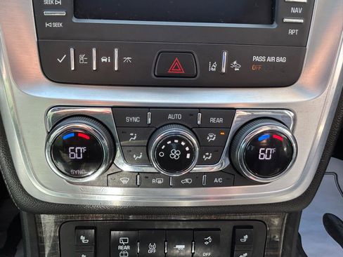 Used 2016 GMC Acadia SLT w/ Open Road Package AWD/4WD image 25