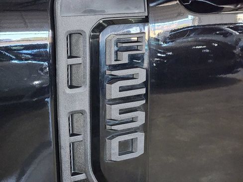 Used 2023 Ford F250 Lariat w/ Lariat Ultimate Package AWD/4WD image 25