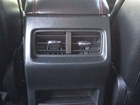 Certified 2024 Ford Edge ST-Line image 14