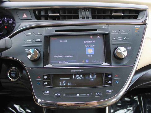 Used 2016 Toyota Avalon XLE Plus FWD image 13