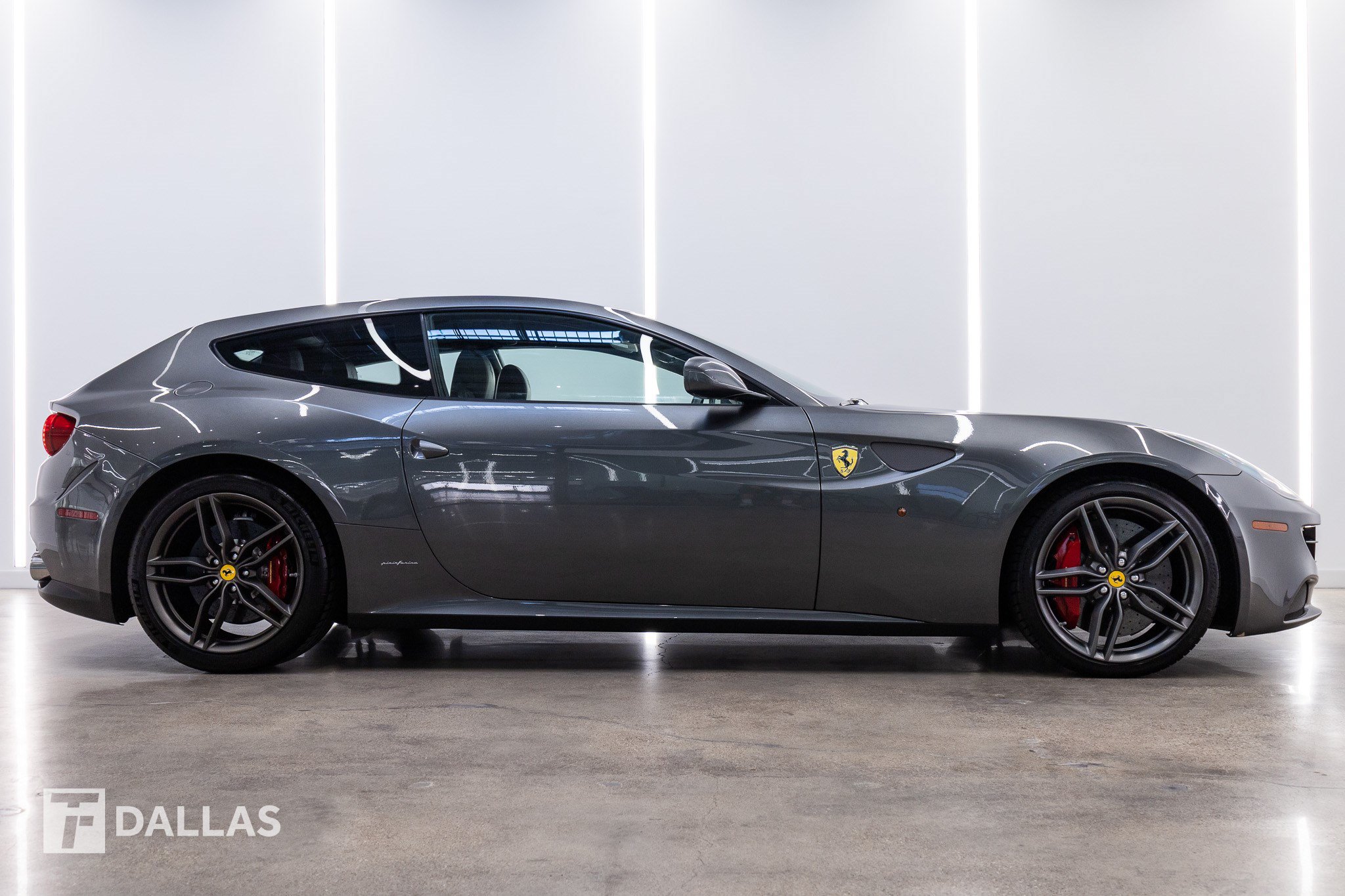 Used 2012 Ferrari FF AWD/4WD image 14