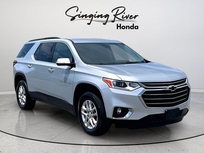 Used 2020 Chevrolet Traverse LT