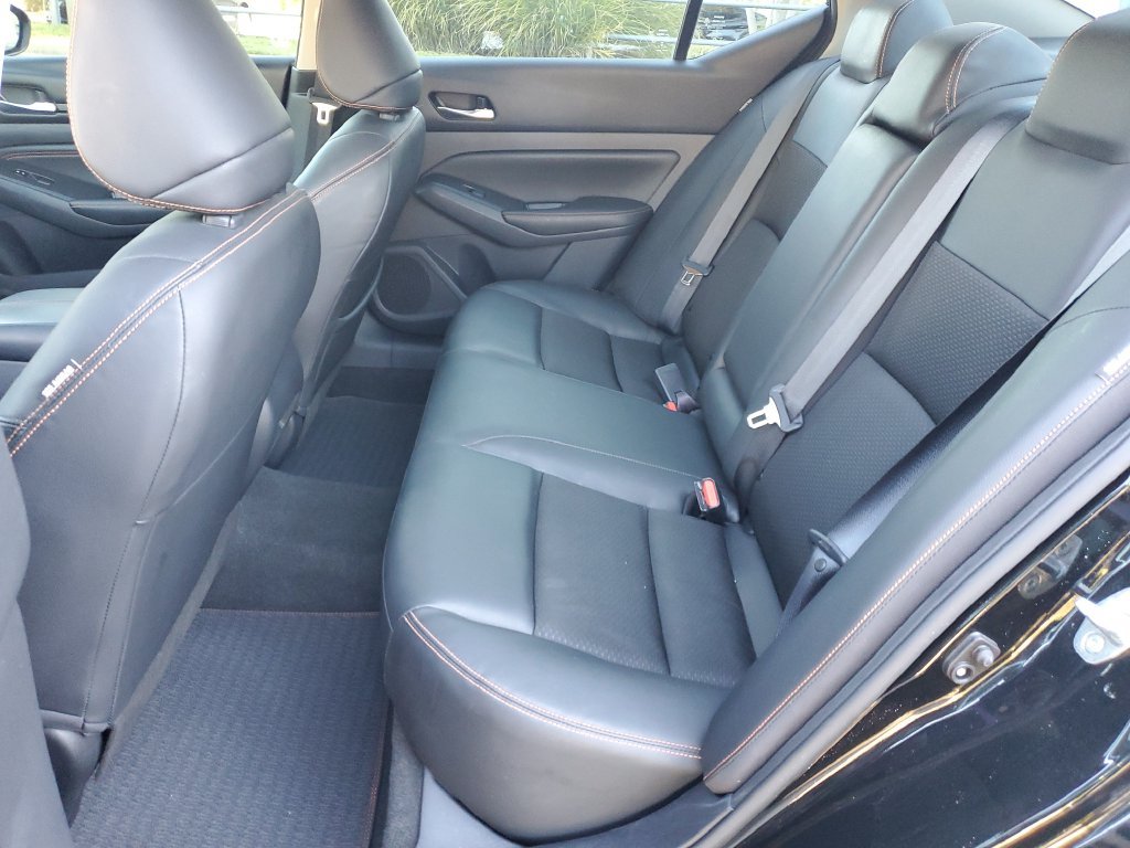 Certified 2022 Nissan Altima 2.5 SR w/ Midnight Edition Package FWD image 13