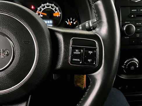 Used 2016 Jeep Patriot High Altitude image 19