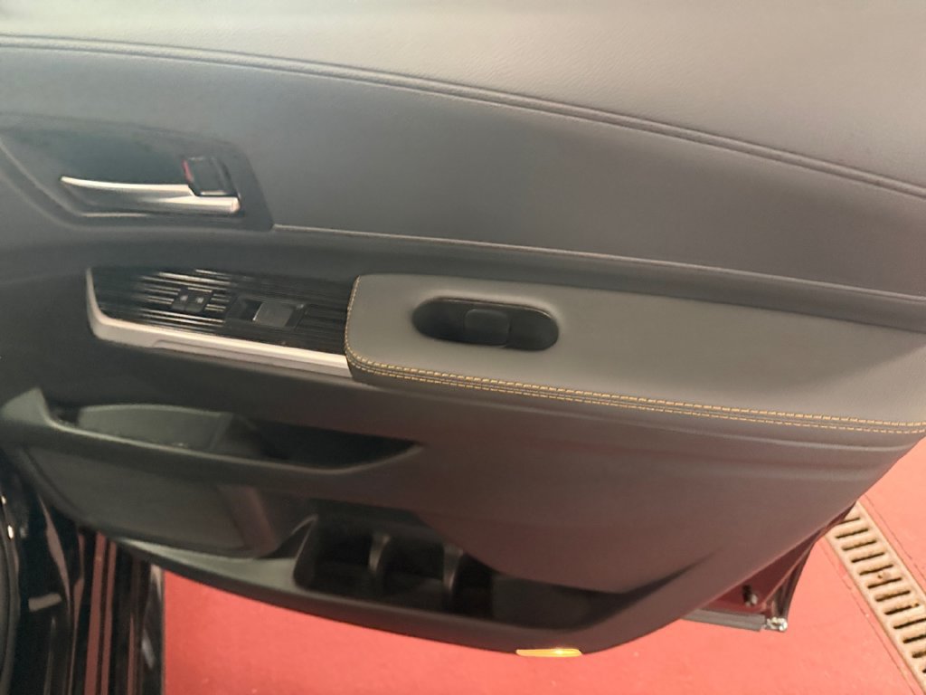 New 2026 Toyota Sienna XLE Woodland Edition AWD/4WD image 17