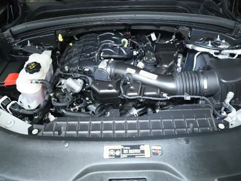 Certified 2024 Jeep Grand Cherokee Altitude image 28