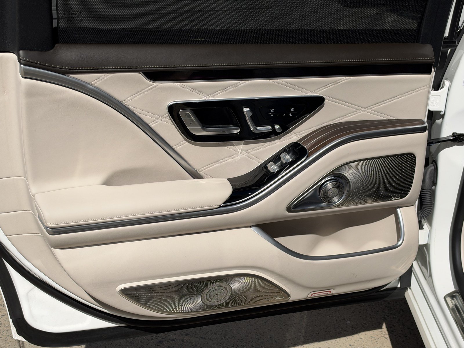 Used 2023 Mercedes-Benz Maybach S 580 4MATIC image 33