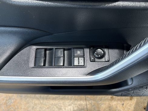 Certified 2019 Toyota RAV4 LE AWD/4WD image 13