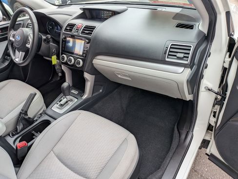 Used 2018 Subaru Forester 2.5i Premium AWD/4WD image 36