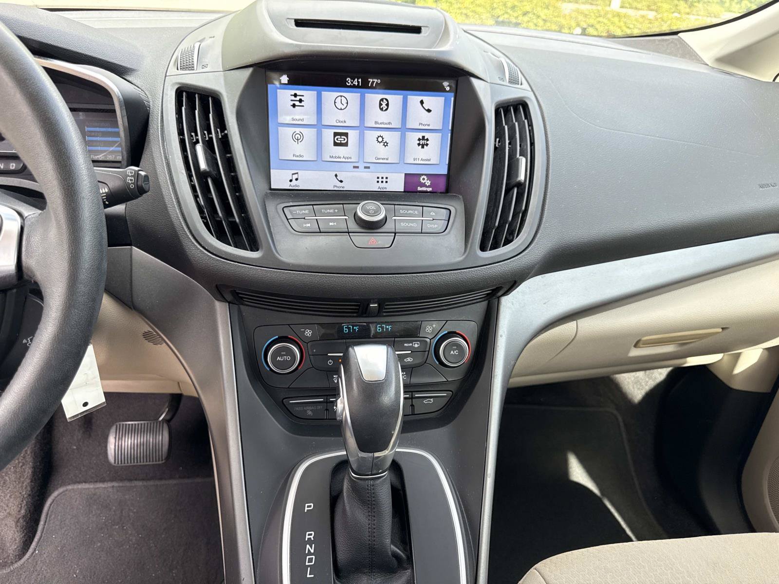 Used 2018 Ford C-MAX SE w/ Equipment Group 201A FWD image 22
