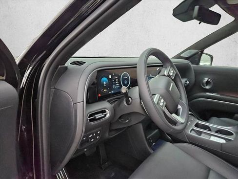 Used 2026 Hyundai Palisade Calligraphy FWD image 3