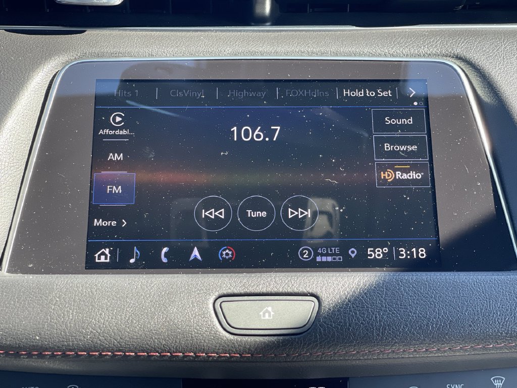Used 2022 Cadillac XT4 Sport AWD/4WD image 34
