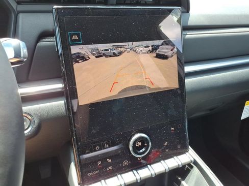 New 2026 GMC Terrain Elevation FWD image 19