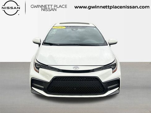 Used 2021 Toyota Corolla SE image 2