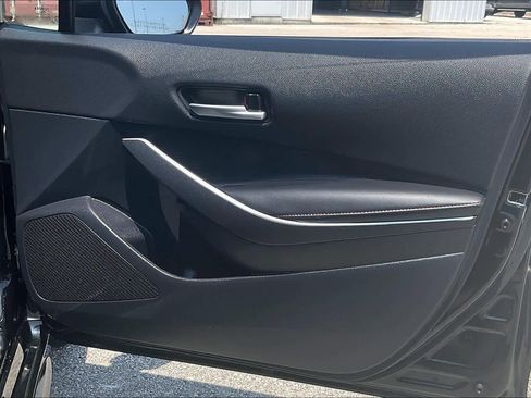 Used 2025 Toyota Corolla SE FWD image 22