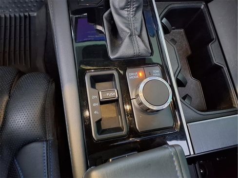 Used 2022 Toyota Tundra Platinum image 26