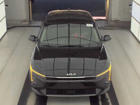 Used 2025 Kia K4 EX FWD image 2