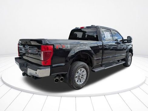 Used 2021 Ford F250 XLT w/ XLT Value Package image 4