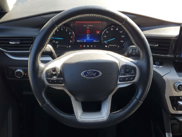 Used 2021 Ford Explorer XLT w/ Equipment Group 202A AWD/4WD image 15