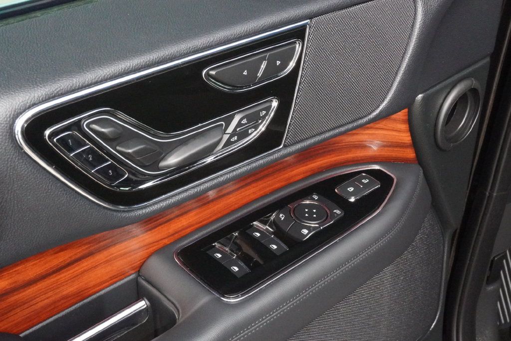 Used 2024 Lincoln Navigator Reserve AWD/4WD image 26