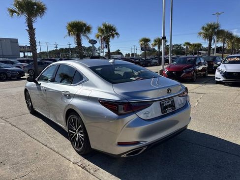 Used 2022 Lexus ES 350 w/ Premium Package image 4