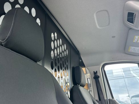 Used 2025 Ford Transit 250 Low Roof w/ Exterior Upgrade Package RWD image 16
