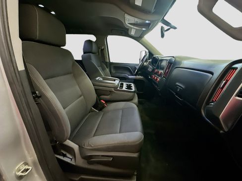 Used 2018 Chevrolet Silverado 1500 LT w/ LT Convenience Package image 32