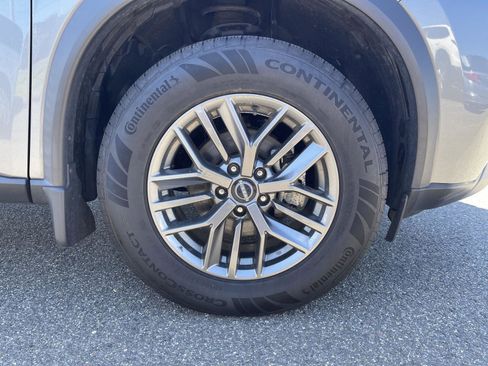 Used 2022 Nissan Rogue S AWD/4WD image 21