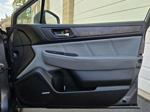 Used 2019 Subaru Outback 3.6R Limited image 40