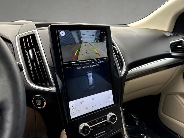Certified 2024 Ford Edge Titanium AWD/4WD image 18