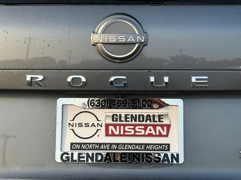 Certified 2023 Nissan Rogue SV w/ SV Premium B Package AWD/4WD image 12